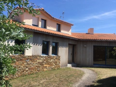 Maison Pornic  Proche Mer et Commerces 7 pièce(s) 200 m² env avec 6 chambres