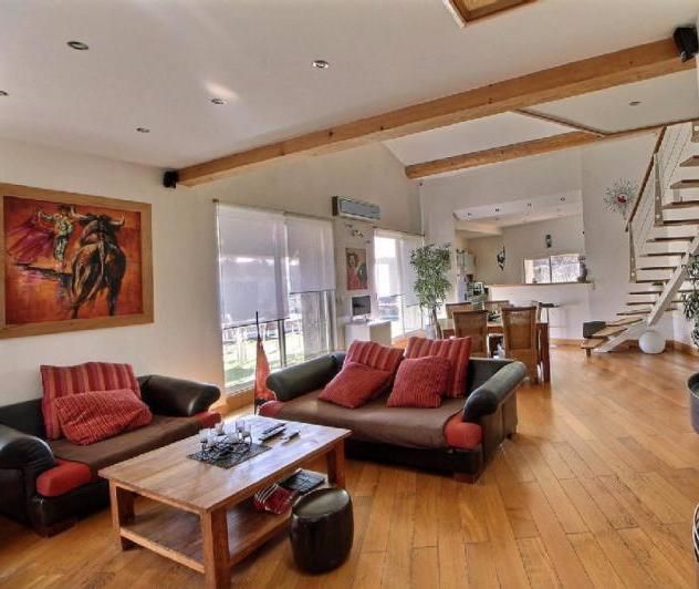 Maison vigneronne 8 pièce(s) 5 chambres garage 180m²