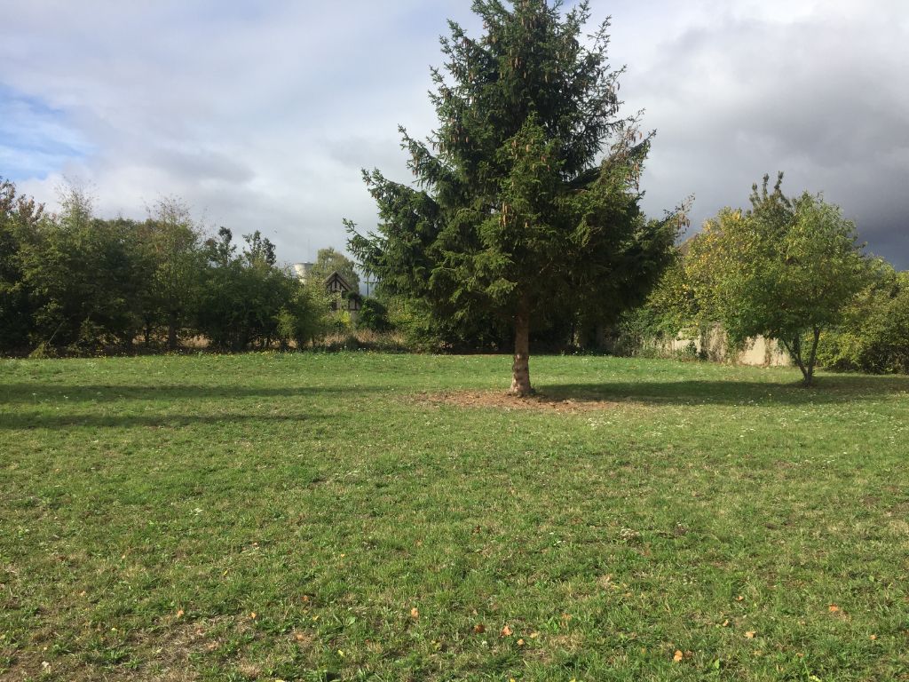 Terrain à bâtir viabilisé à 5 kms d'Evreux