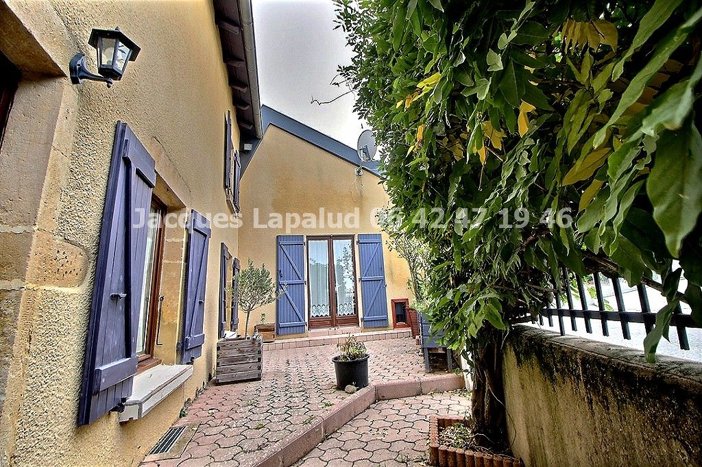 Maison Proche Thizy les Bourgs 4 pièce(s) 100 m2 + dépendance 126 990