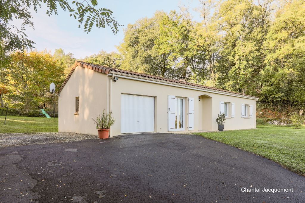 Maison - Savignac Les Eglises - 5 pièces - 92 m2