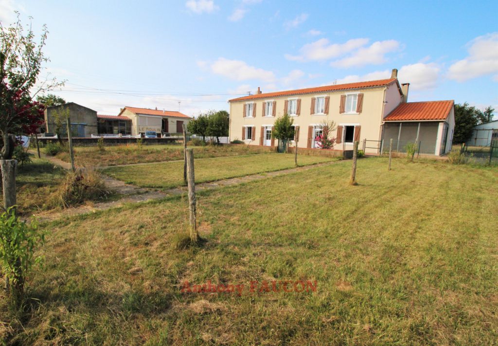 Maison Les Pineaux 8 pièce(s) 185 m2