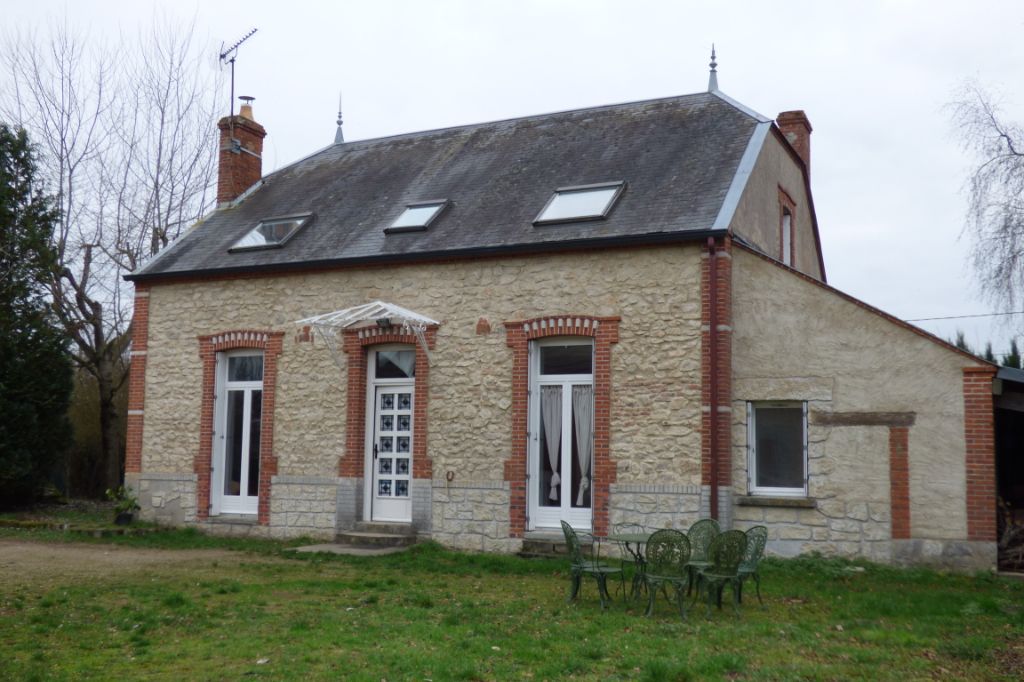 Maison Beauchamps Sur Huillard 6 pièce(s) 131 m2