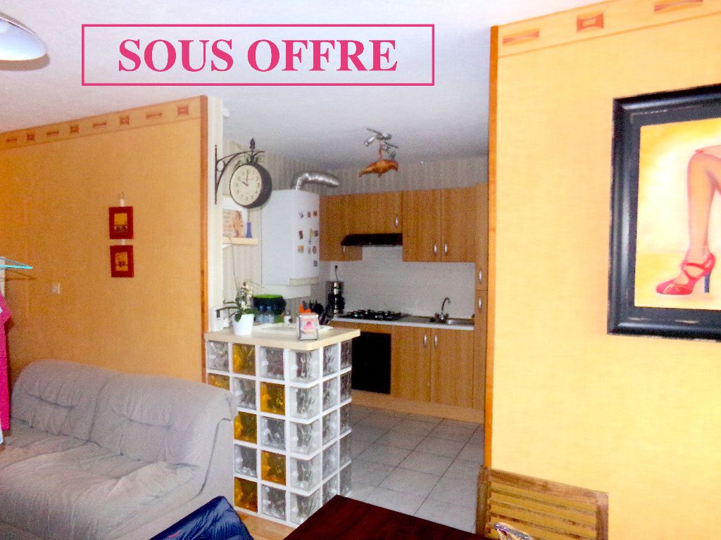 56100 LORIENT UBS T2 44m2 balcon, parking, cave 90 490