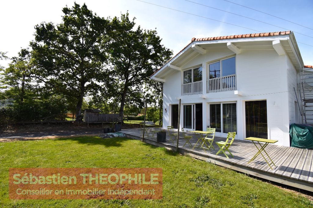 Maison 4 pièce(s) 120 m2