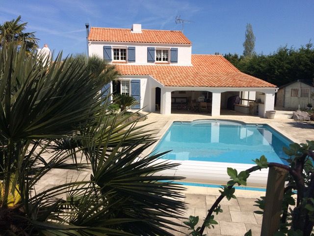 Maison  6 pièces 130 m² env  avec piscine  sur 1600m² de terrain Proche Mer