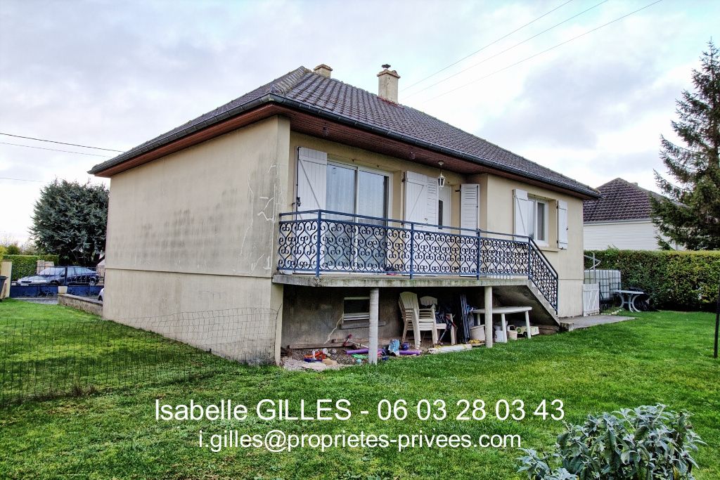 Sud Caen. Maison de 98m², 6 pièces, 4 chambres, garage
