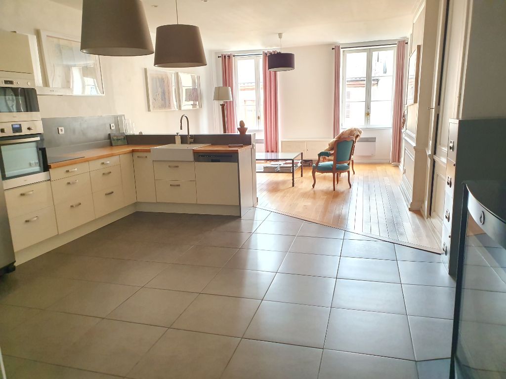 Appartement 6 pièces 172 m2, Villefranche centre
