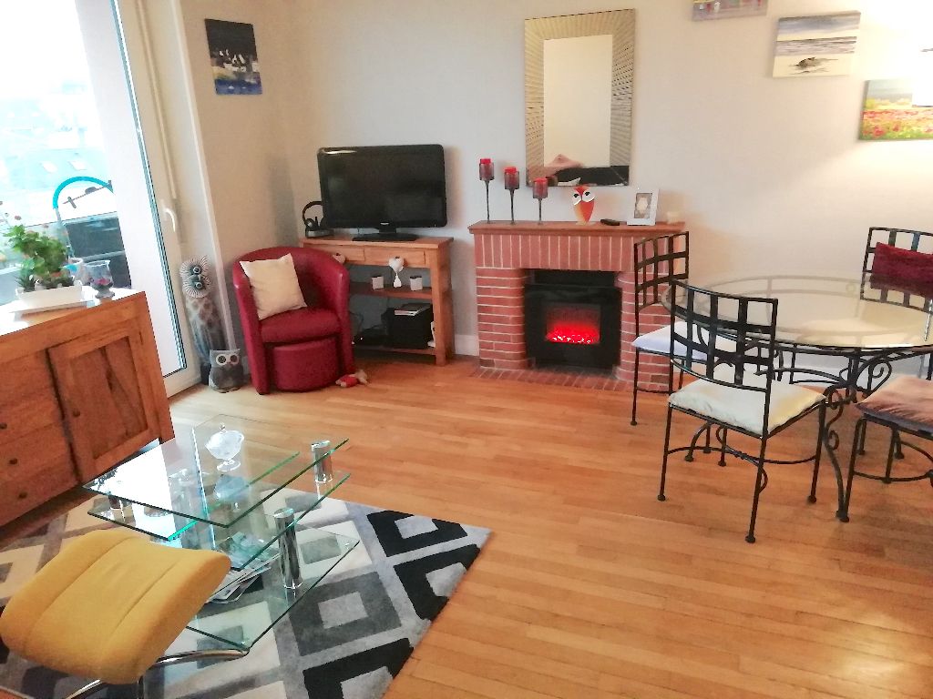 56100 LORIENT T3 68 m2 cosy sur parquet 100 000? HAI