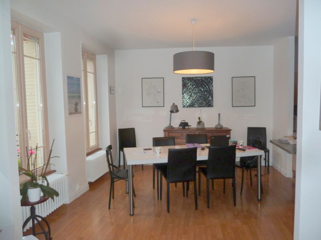 Appartement Verdun centre  4 pièce(s) 114 m2