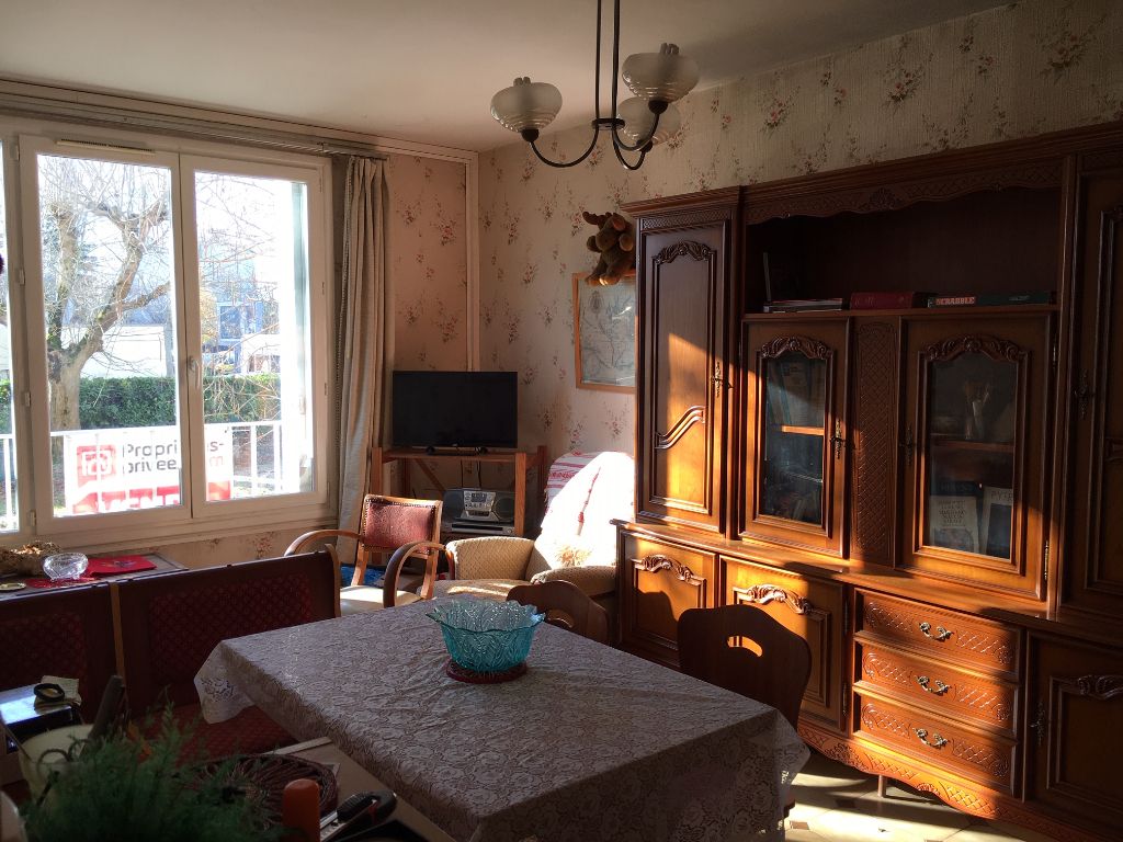 Appartement T4 68 m2 - BORDEAUX CHARTRONS