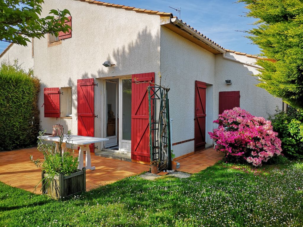 A vendre PORNIC Golf  Proche Mer. Maison  3 pièce(s) 34 m2 avec jardinet