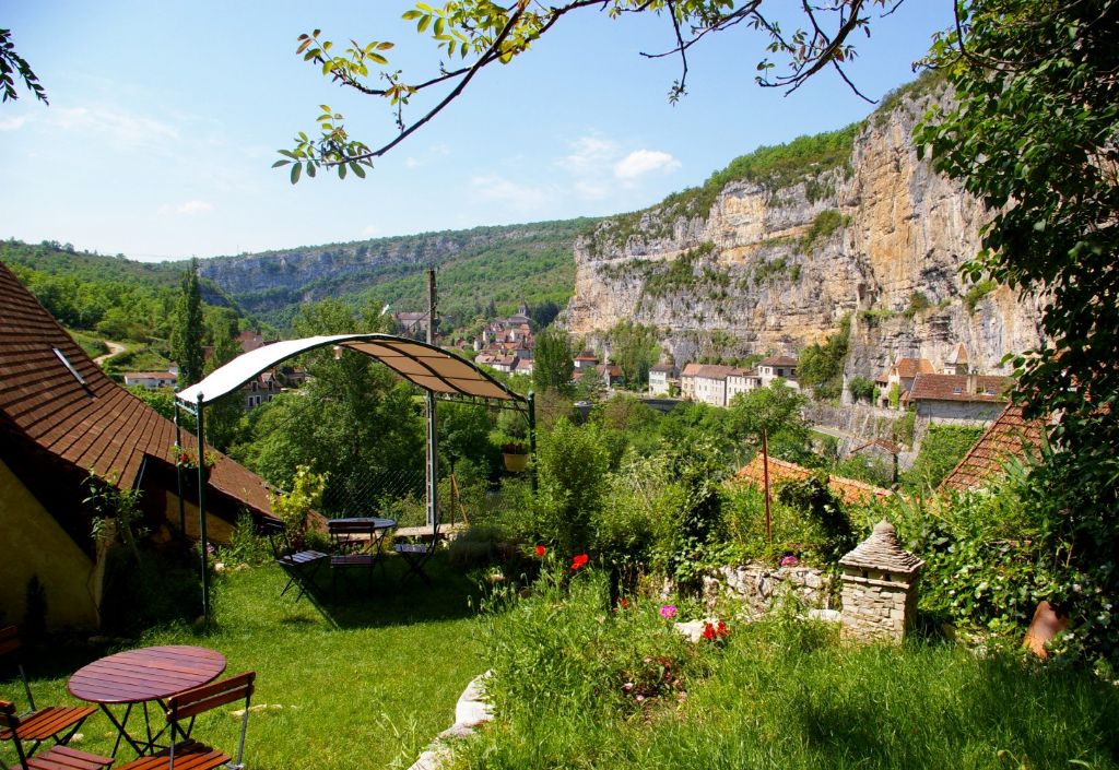 2 maisons d'hôtes atypiques