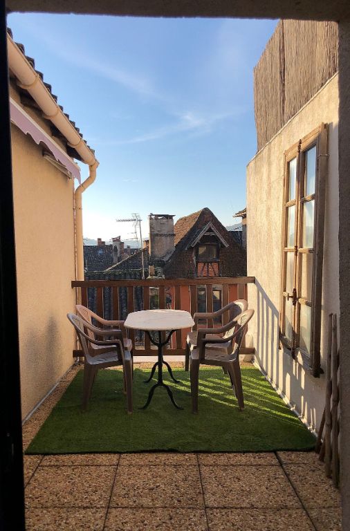 Appartement de caractère avec terrasse