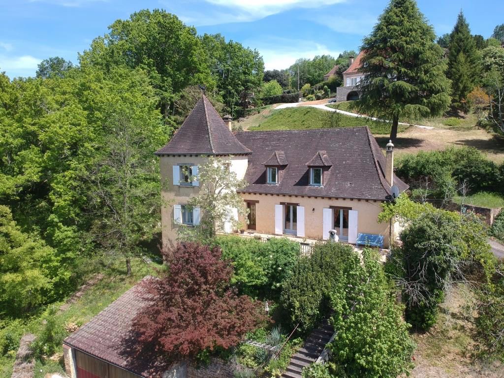 Maison Sarlat Le Caneda 8 pièce(s) 212 m2