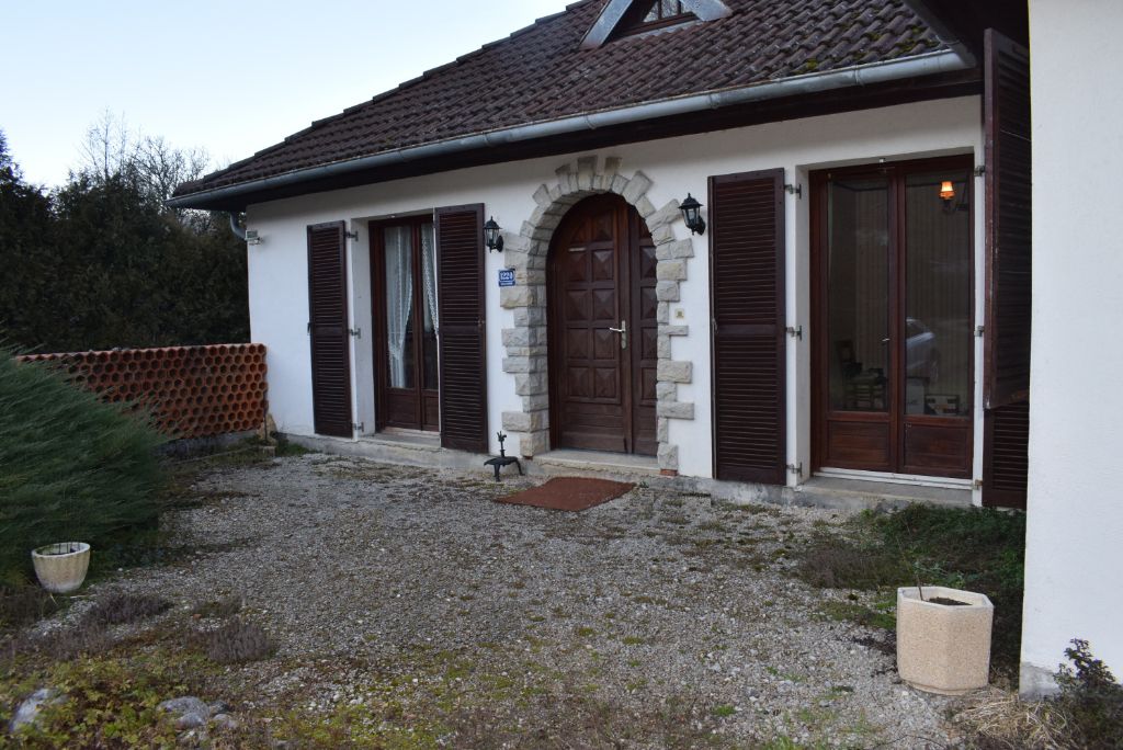 Maison Vaux Les Saint Claude 5 pièce(s) 106 m2