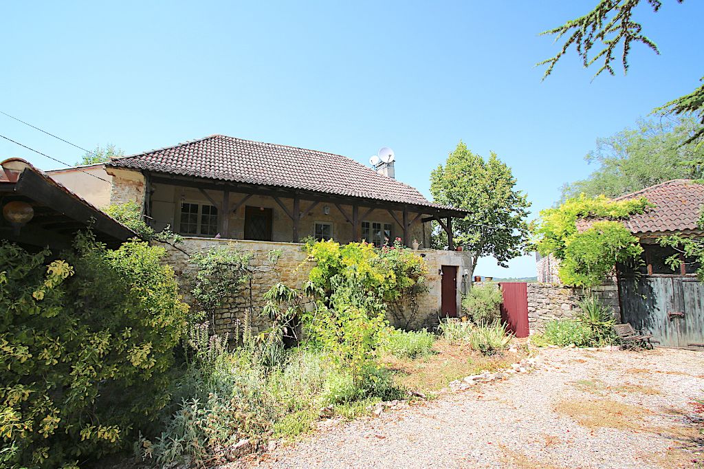 Carnac Rouffiac Maison quercynoise sur 3,6 hectares avec dépendance