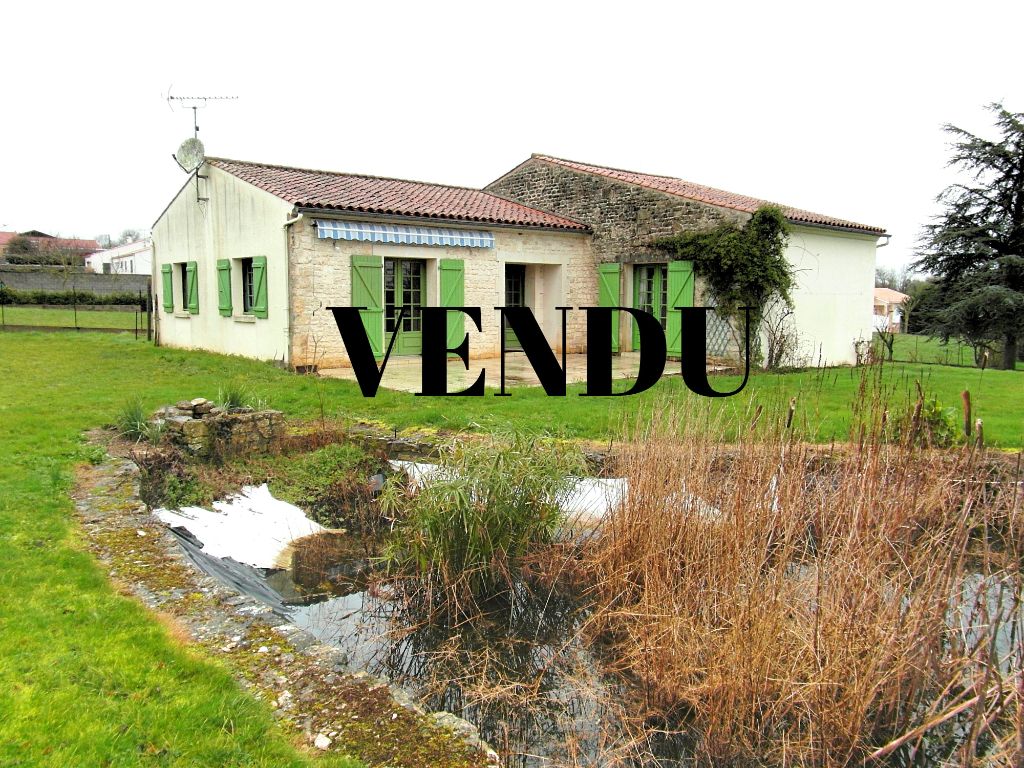 Maison de 150 m² avec 3 chambres sur une parcelle de 3015 m²