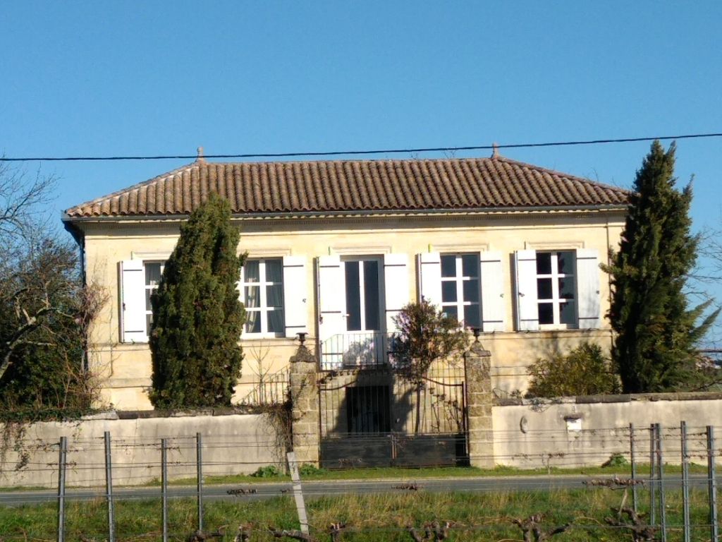 Maison  9 pièce(s) 202 m2