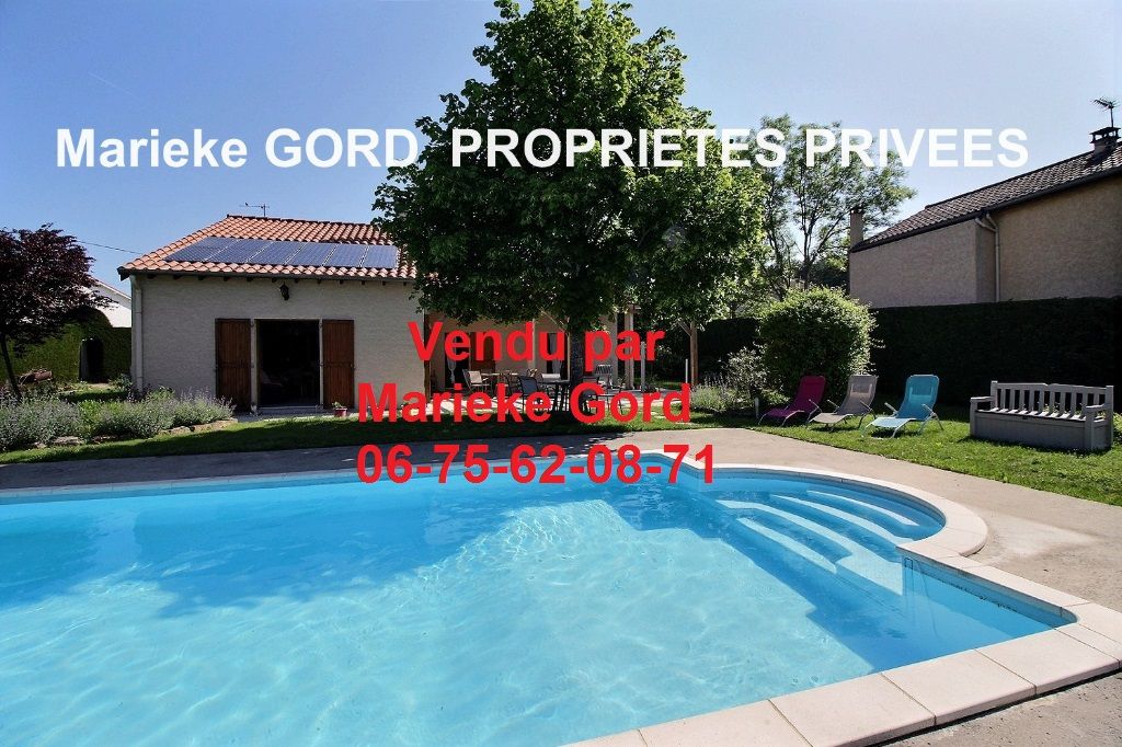 Maison d'architecte plain-pied 144 m² 3 chambres piscine sur un terrain arboré de 2600 m²