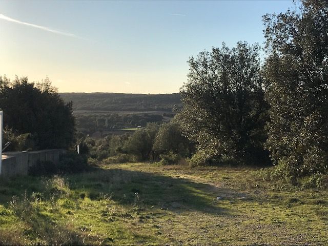 UZES Terrain Sanilhac-Sagries 974 m2 constructible viabilisé