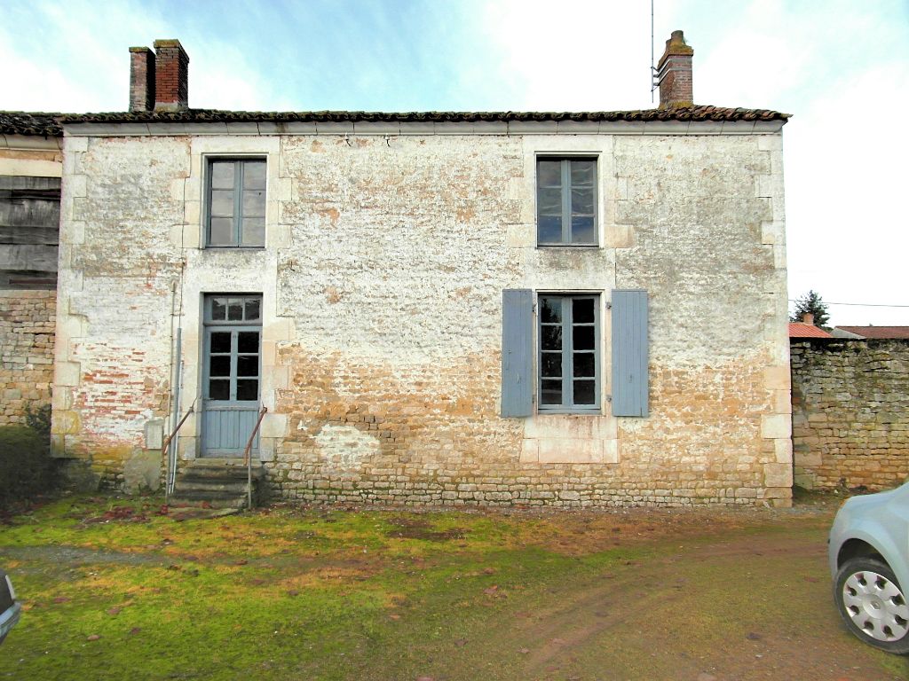 Maison à rénover secteur Luçon