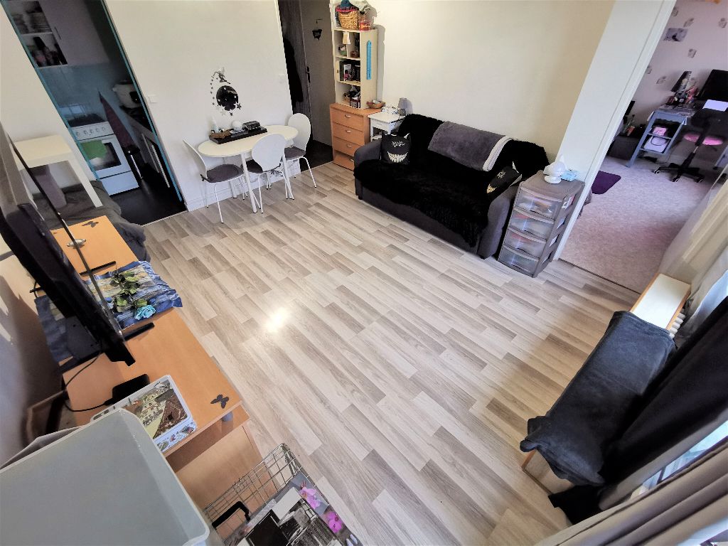 Appartement T2 avec balcon en résidence Calme