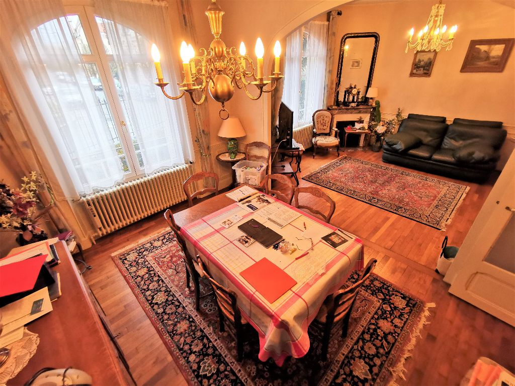 Maison Bourgeoise T7 de 151M² Châlons centre ville
