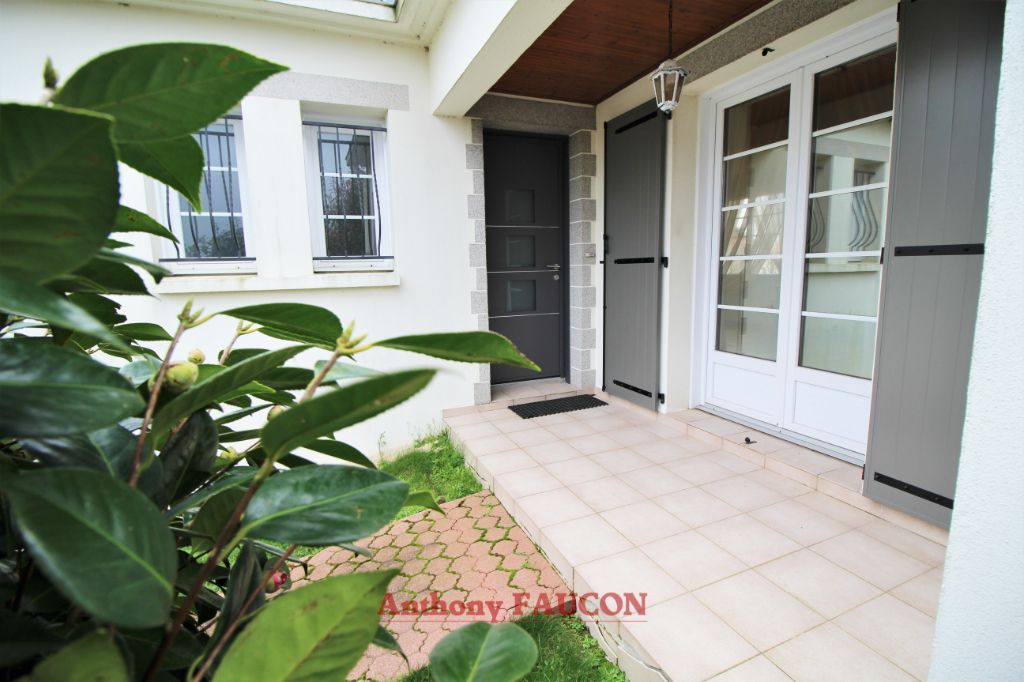 Maison Saint Florent Des Bois 4 pièce(s) 100 m2