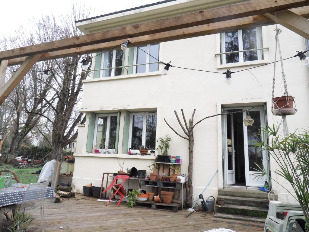 Maison proche centre Bergerac 5 pièces 80 m2 parcelle 708 m²