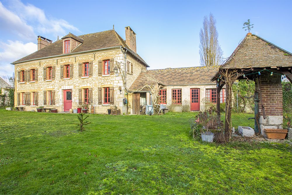 Corps de ferme PRESSAGNY L ORGUEILLEUX  27510 - 10 pièces 6 chambres