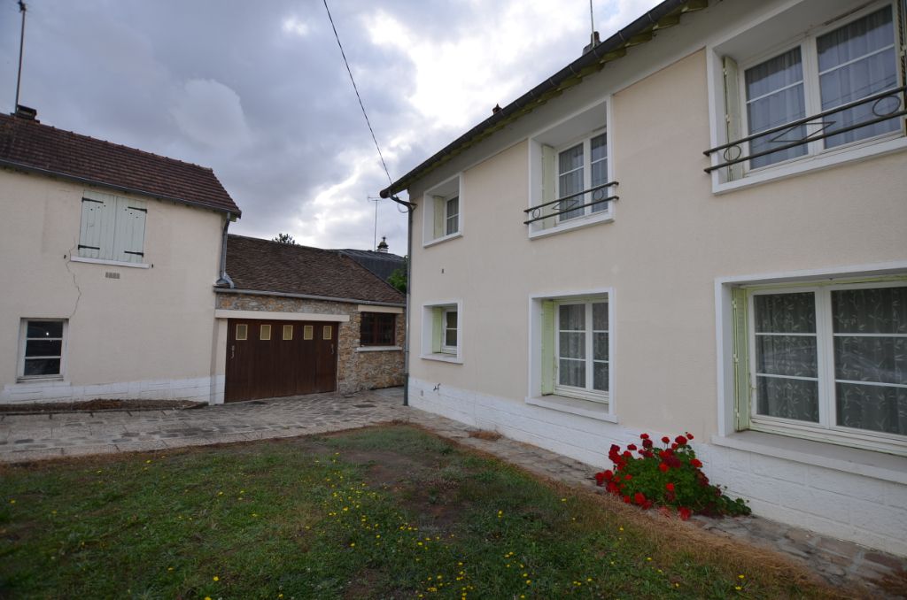 Maison Sainte Geneviève Des Bois 8 pièce(s) 145 m²