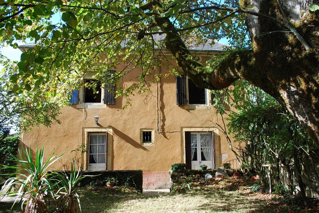 24590 PAULIN Maison 7 pièce(s) 108 m2