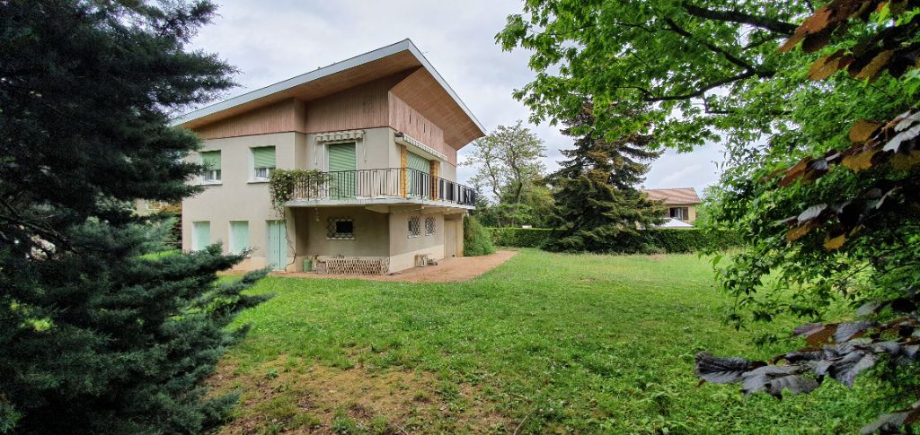 69400 Gleizé Maison indivduelle 6 pièces155m2 sur terrain 1300m2