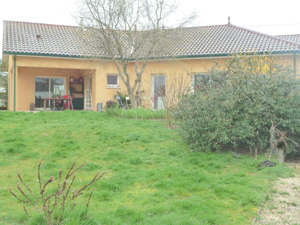 Maison 7  kilomètres de VERDUN 6 pièce(s) 163 m2