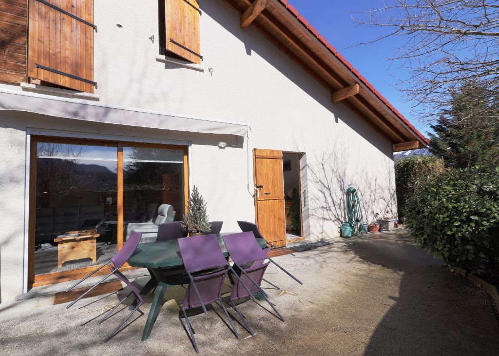 Maison 85.5 m², 4 Chambres, DOUSSARD (74210)