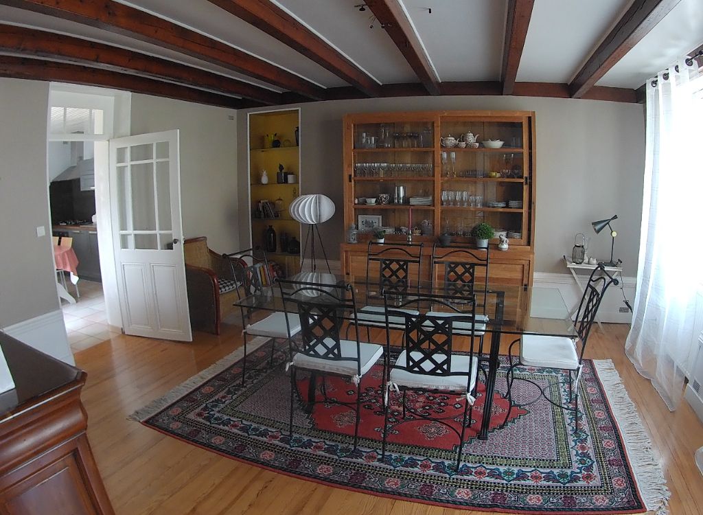 Maison Jarnac 9 pièce(s) 206 m2
