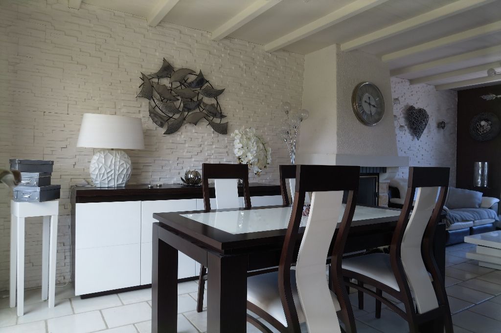 Maison de type familiale très bien entretenue