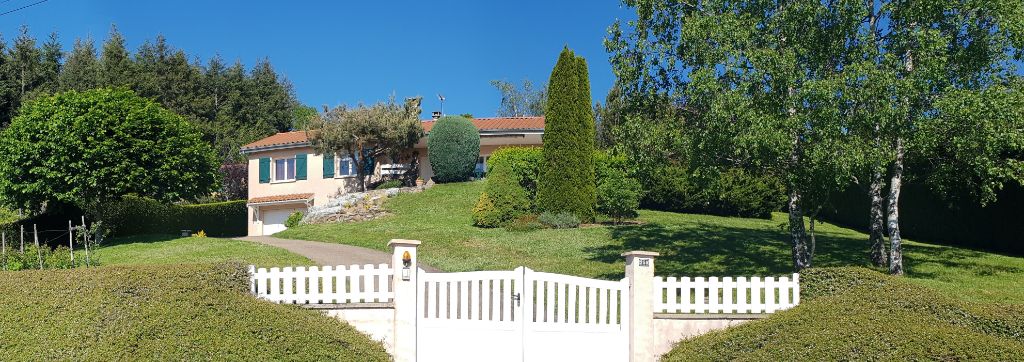 BELLE VILLA AVEC MAGNIFIQUE VUE
