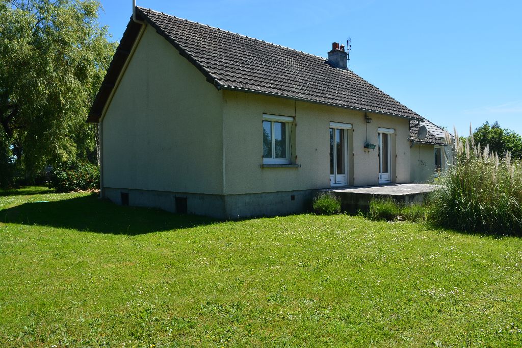 Maison 2 chambres, avec un beau terrain