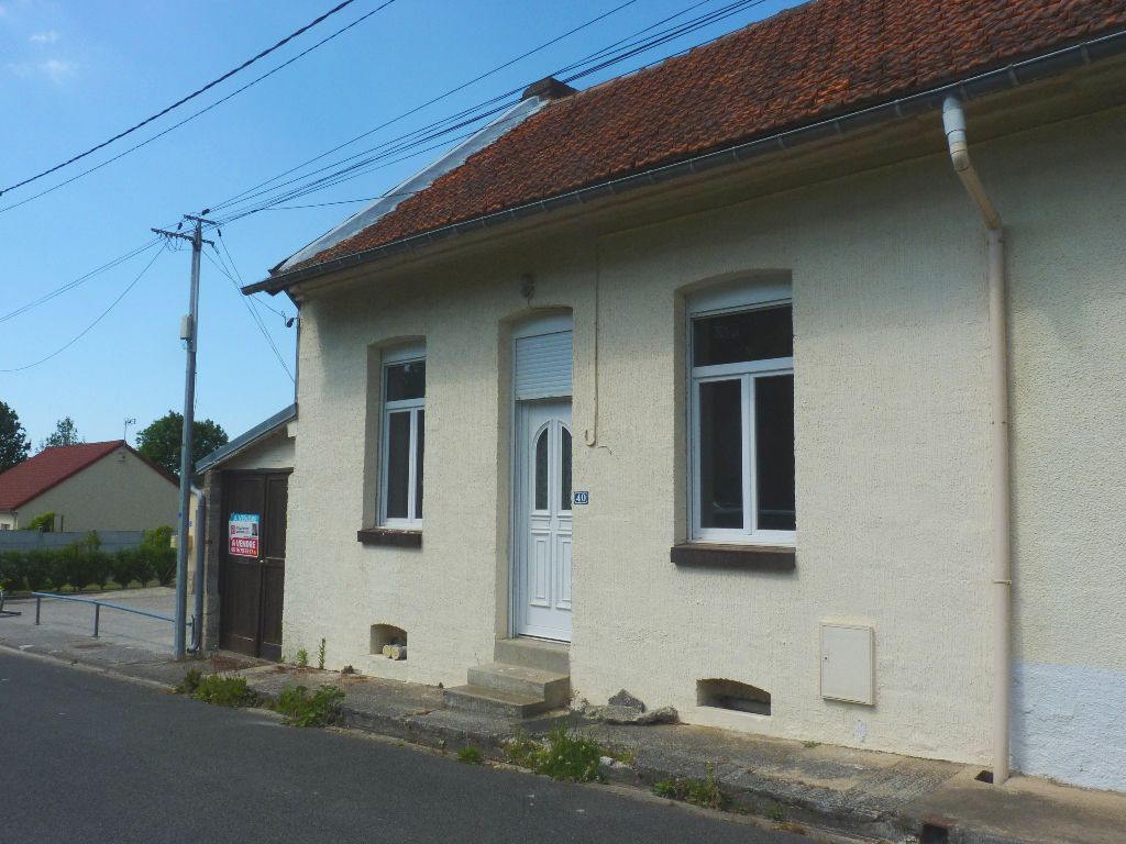 Maison Tully 4 pièce(s) 058 m2