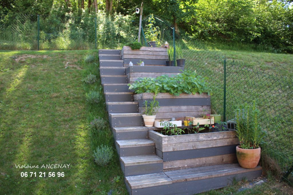 T2 Challes Les Eaux  47.10 m2 avec cave, parking et garage