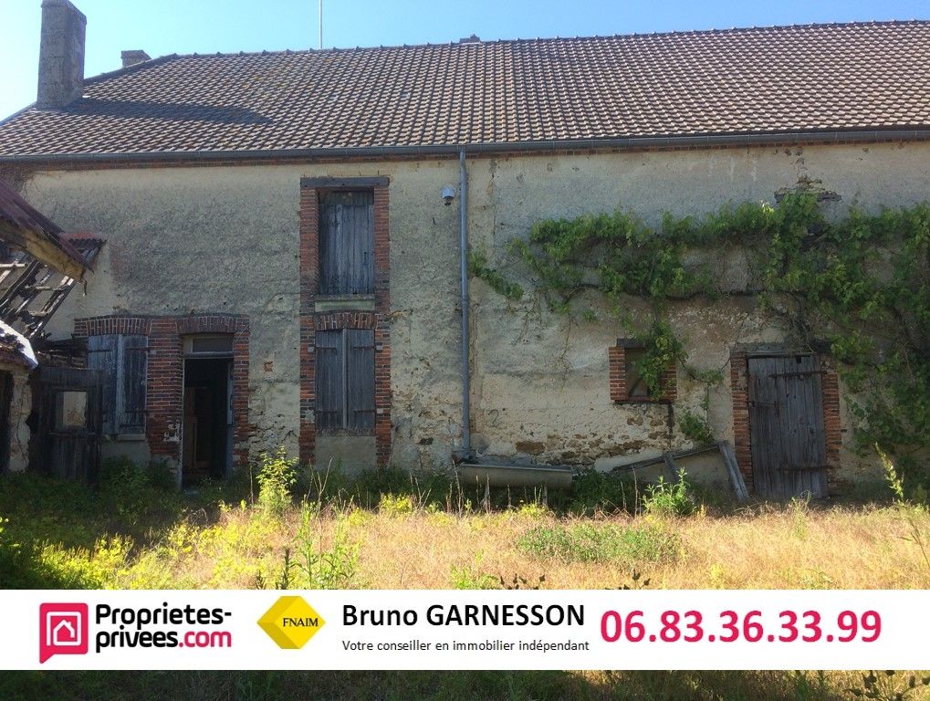 Ancienne ferme à rénover offrant un volume de 200m2 au sol