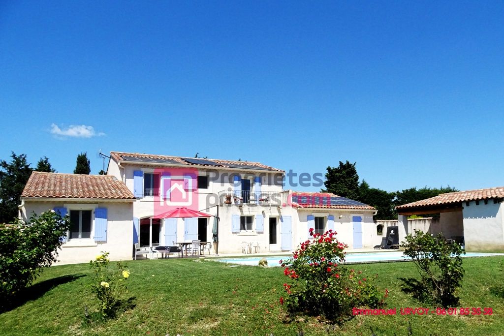 Graveson - Maison avec piscine - 4 chambres - 185 m²