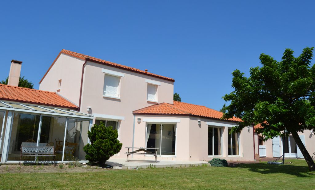 MAISON SAINTE PAZANNE 200 M² BUDGET 363 960  HAI