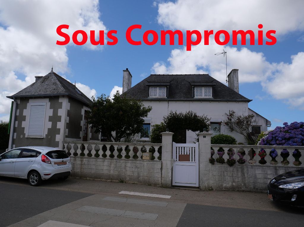 Maison Pleumeur Gautier 5 pièce(s) 78 m2, dépendances