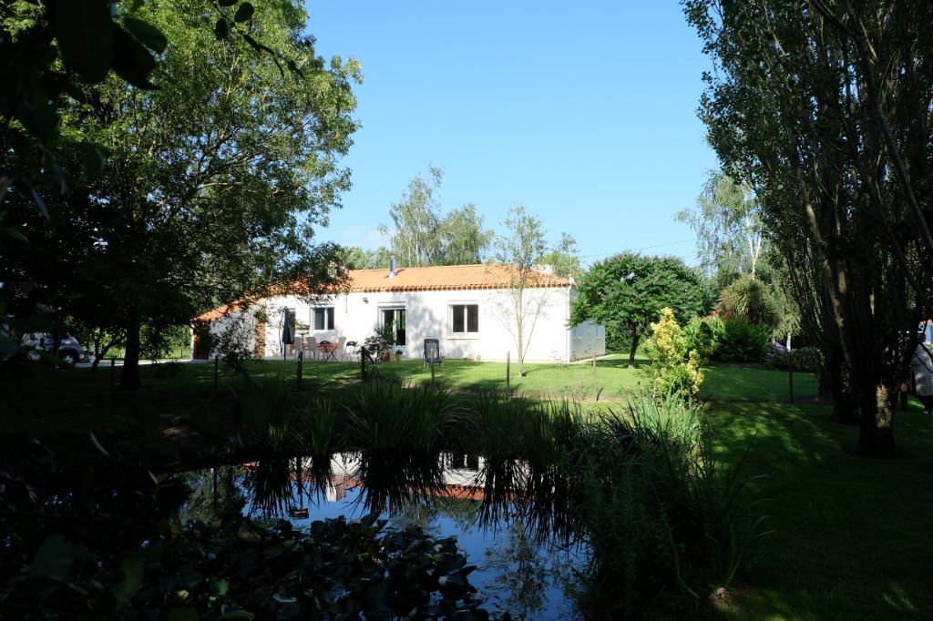 85710 LA GARNACHE - Maison 3 chambres sur terrain de 2 830 m2