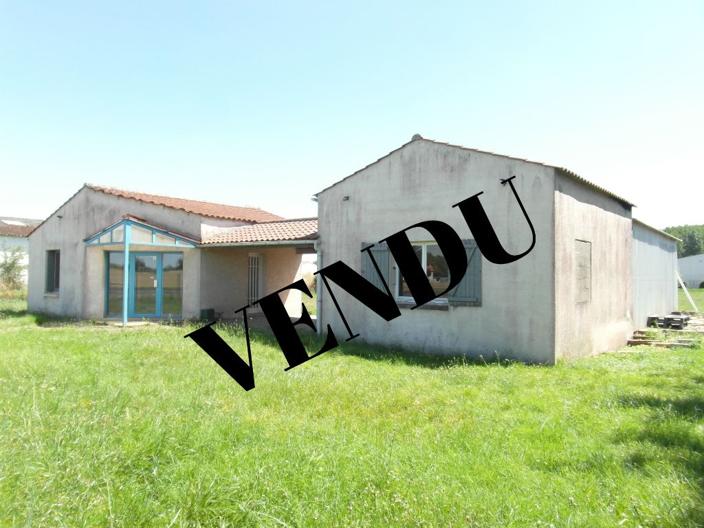 Local commercial Les Magnils Reigniers 3462 m2