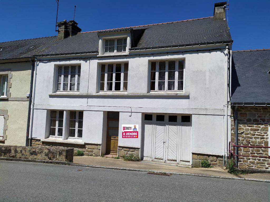 Maison centre de Guémené Sur Scorff avec grand terrain constructible