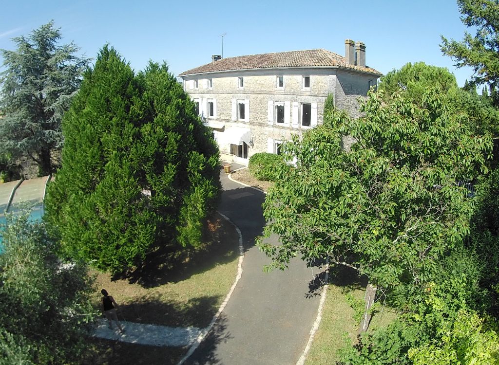 Maison Jarnac 7 pièce(s) 256 m2